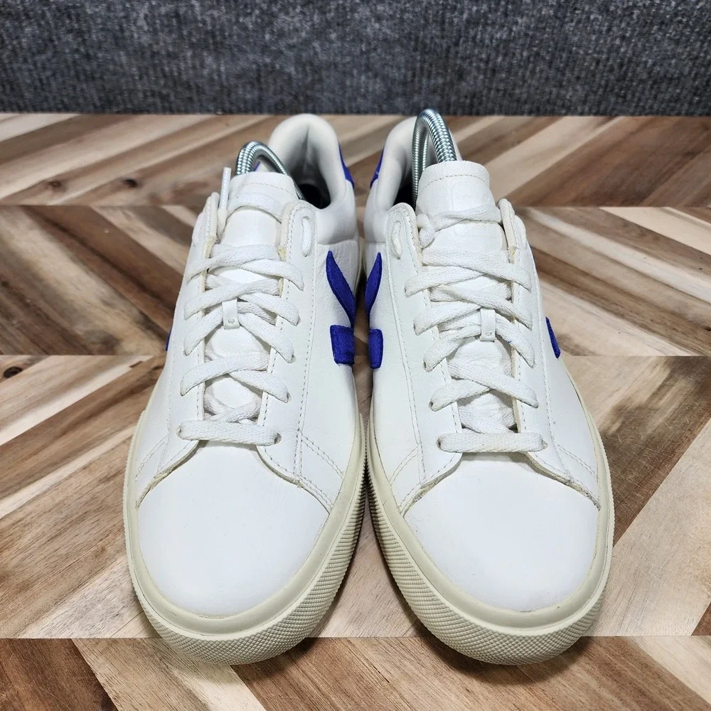 Veja Campo Chromefree Leather Sneaker - Extra White/Blue Size US Men's 9 Wmns 11